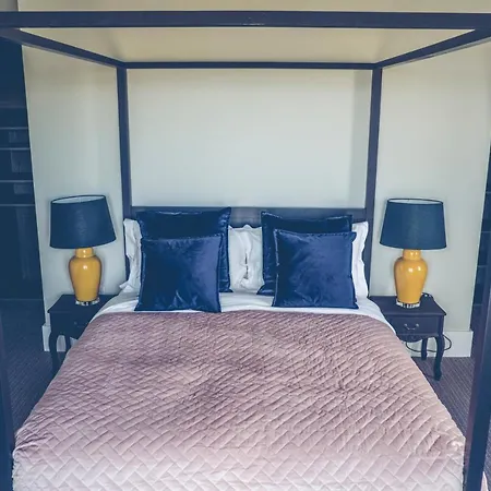 Maytown Villa